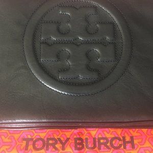 Tory Burch Bombe Reva Clutch- black leather